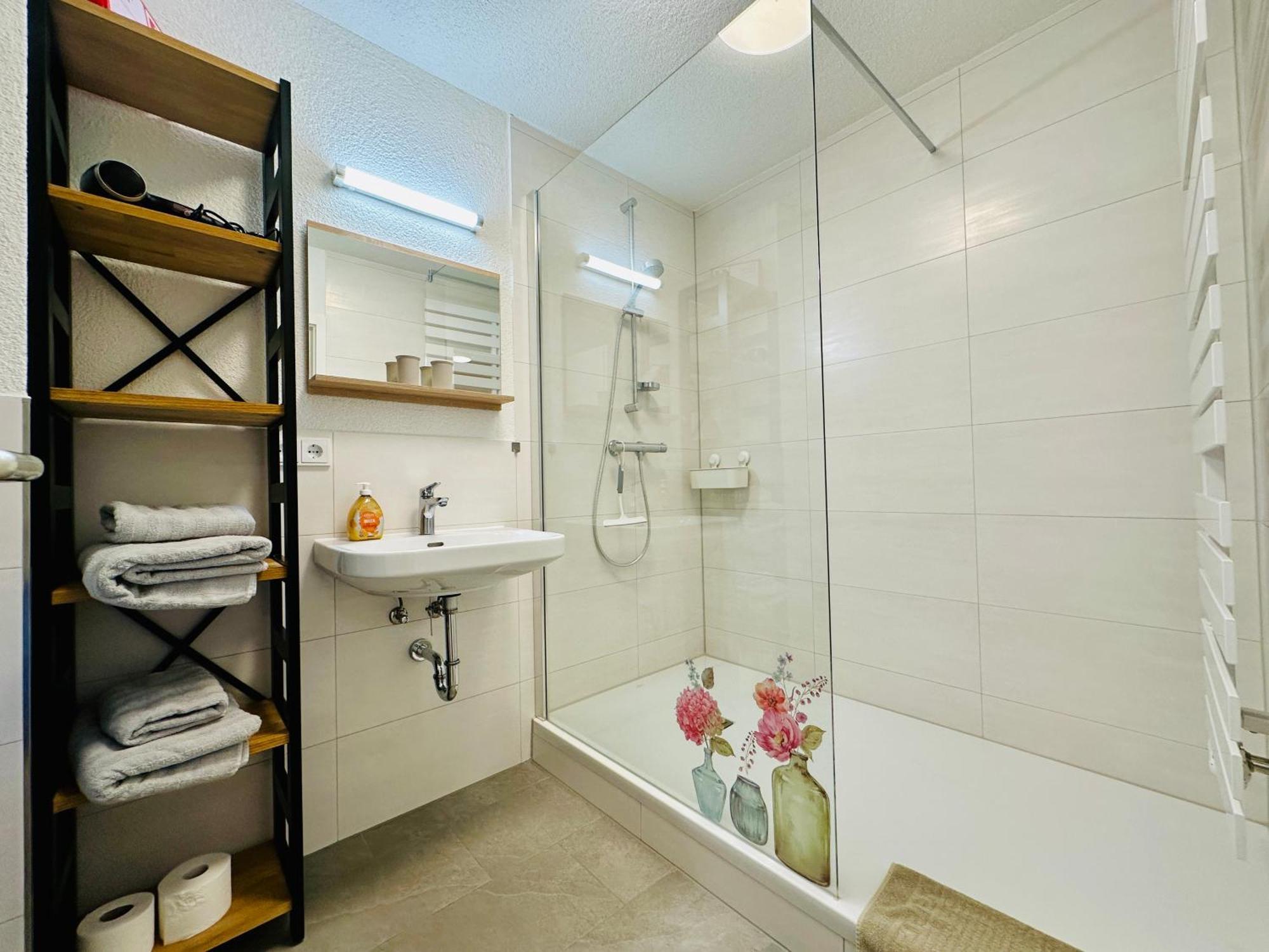 Modernes Zwei-Zimmer-Apartment Chemnitz - Kassberg Екстер'єр фото